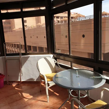 Beachside Comfort Family-friendly With Modern Amenities Apartment Fuengirola